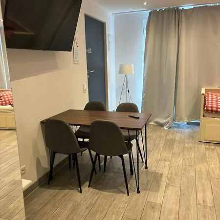 Beutelsbacherstr. 12 B Apartment