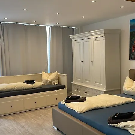 Beutelsbacherstr. 12 B *