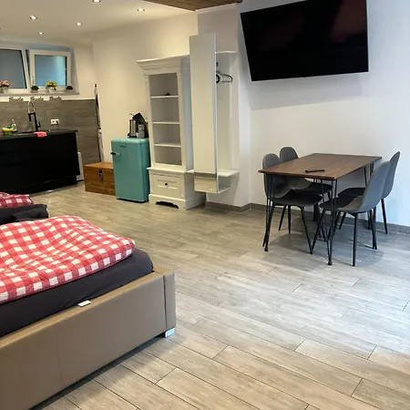 Apartament Beutelsbacherstr. 12 B *