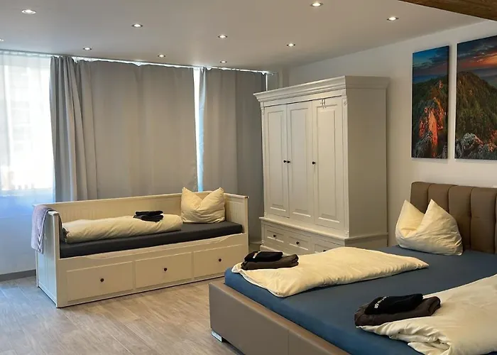 Beutelsbacherstr. 12 B *