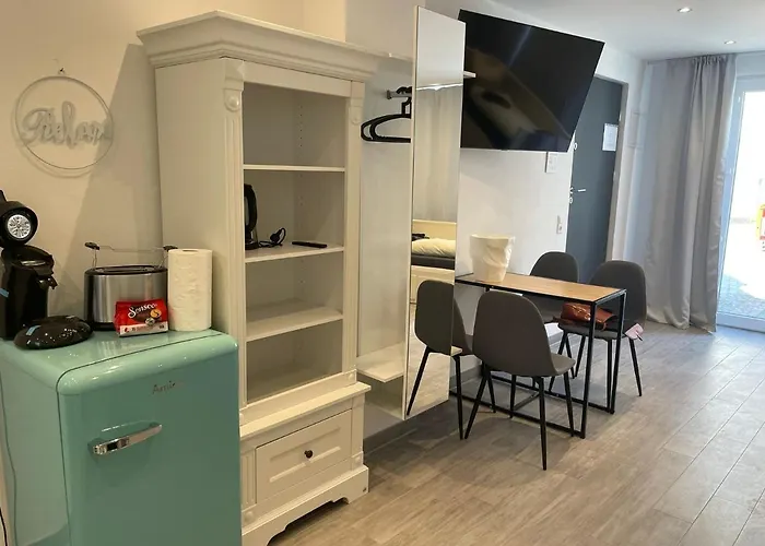 Beutelsbacherstr. 12 B *